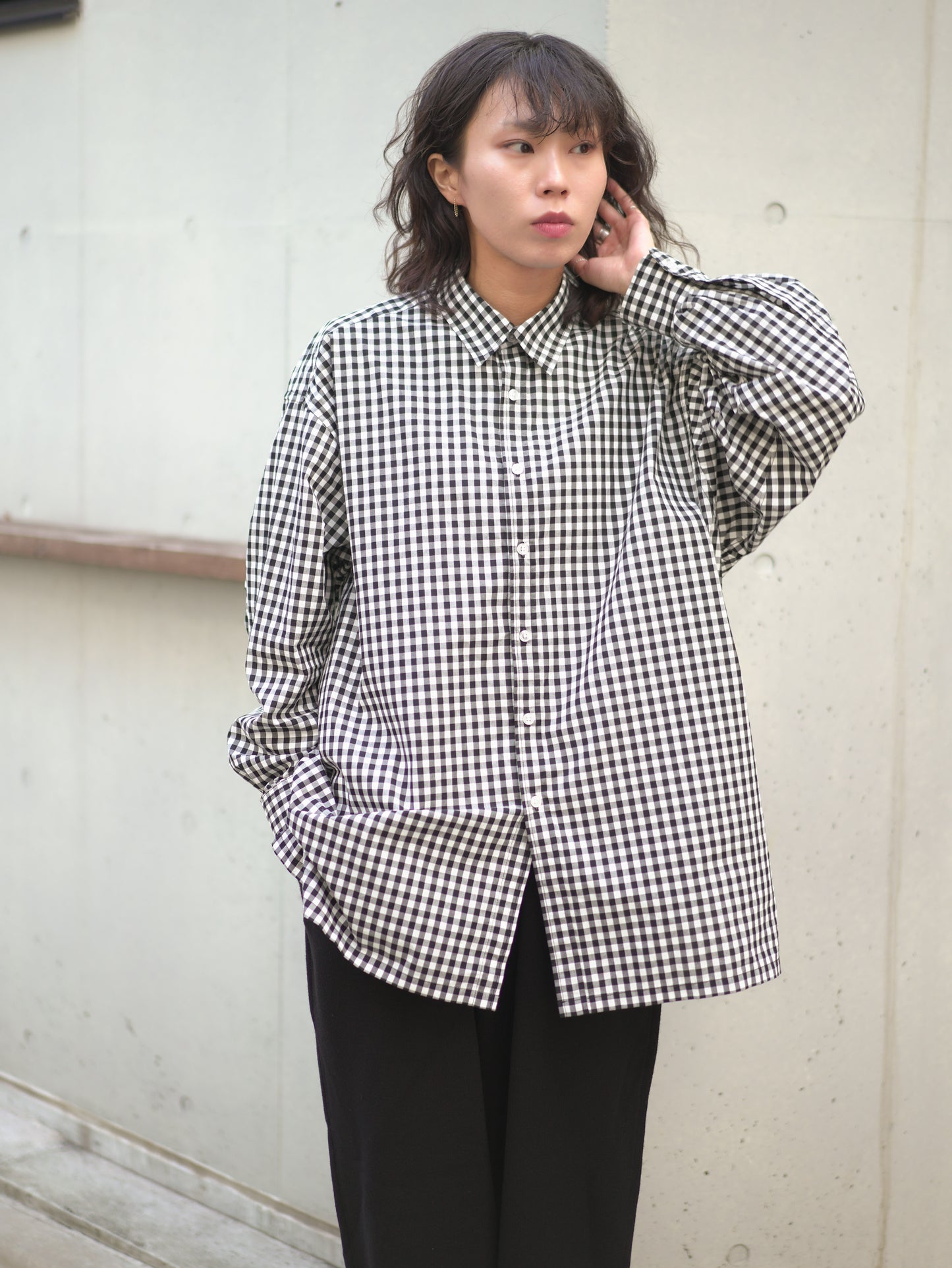 The Big Square Shirt - Gingham Black